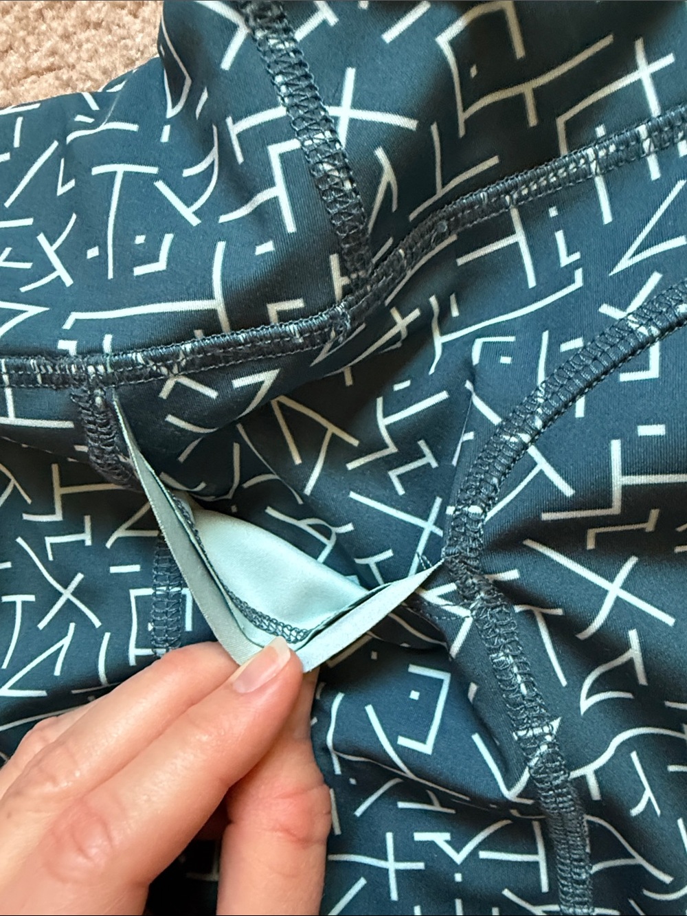 Rabbit 2.5” Speedy Leggy Shorts - Picture 10 of 16